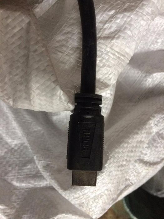 марков кабел (super VGA дълги 10 метра