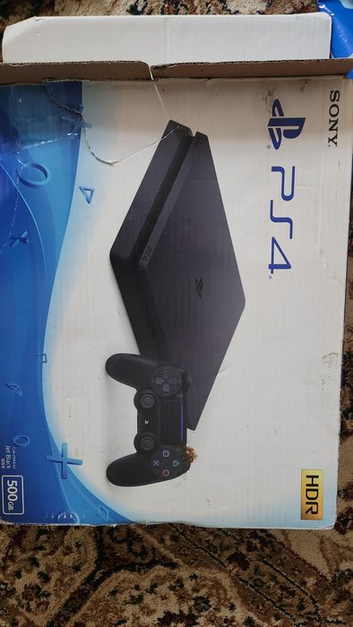 Ps4 slim 500gb halati zoʻr 3joʻstik