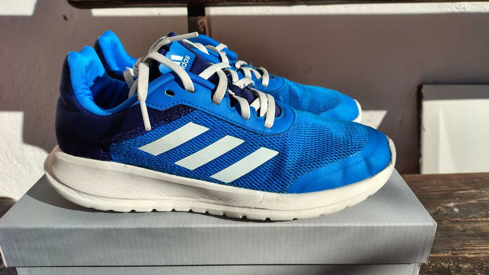 Маратонки, кецове adidas номер 40, стелка  25.5см+ падарък