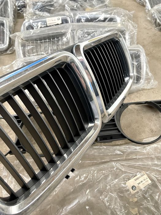 Оригинальные новые ноздри с очками на BMW E32 БМВ Е32