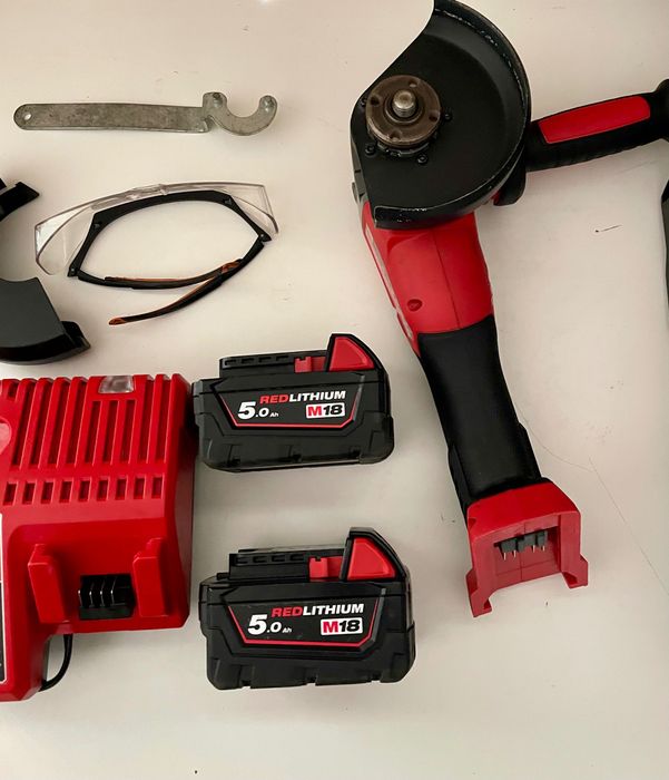Milwaukee M18 FSAG225XB polizor unghiular flex