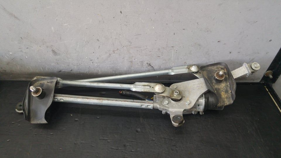 Ansamblu stergator motoras sukuzi vitara ly 3810054p00