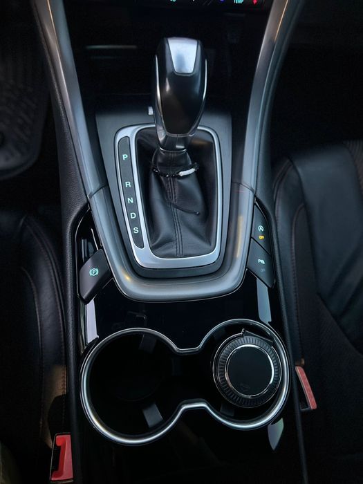 Vand Ford Mondeo ST LINE 210cp