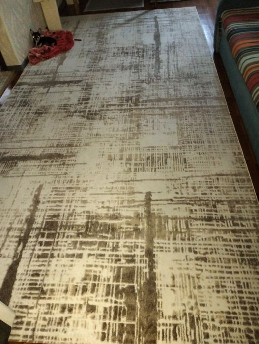 Продам палас после мойки белого цвета красивый