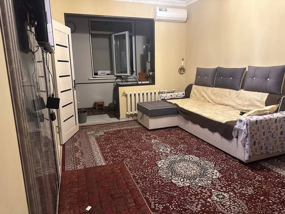 Продажа 1 комнатной квартиры на Юнусабаде
