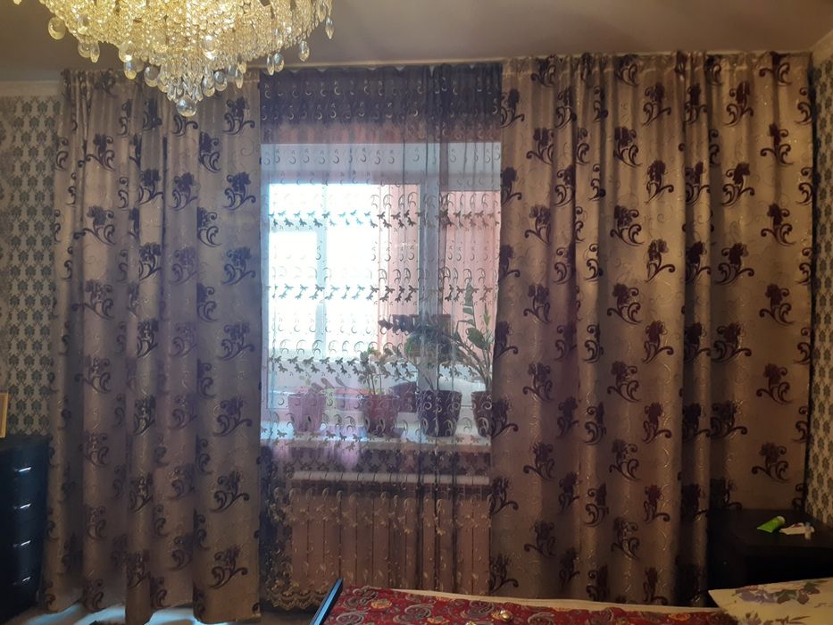 Продам шторы в отличном состоянии