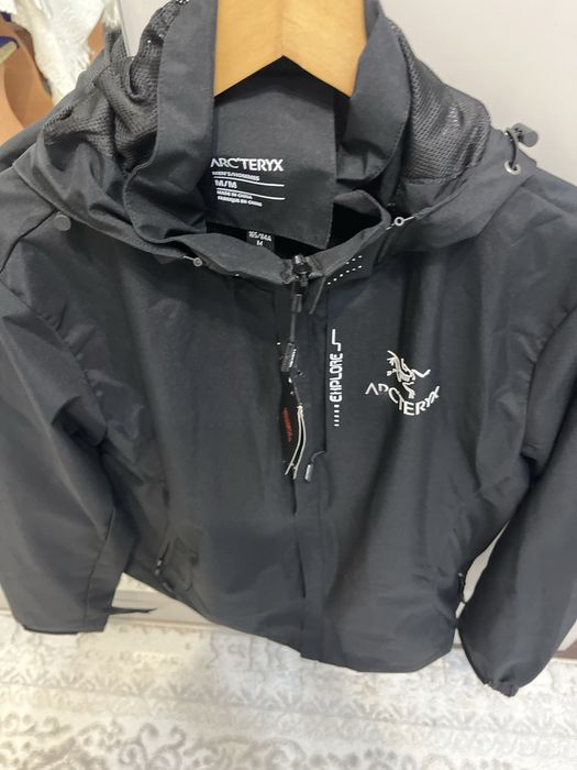 Ветровка Arcteryx для подростка