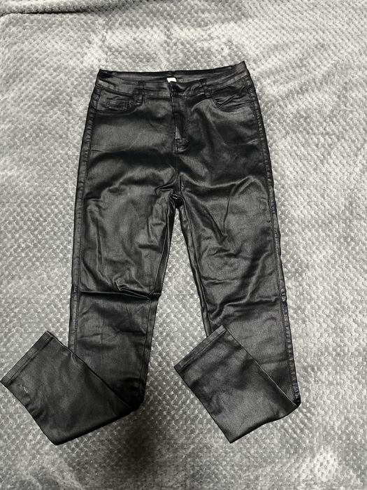 Дамски кожени панталони