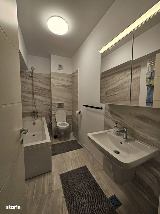 Apartament cu 2 camere de vanzare. Moon Reflexes. Loc de parcare