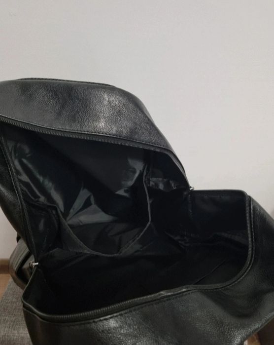Rucsac piele nou