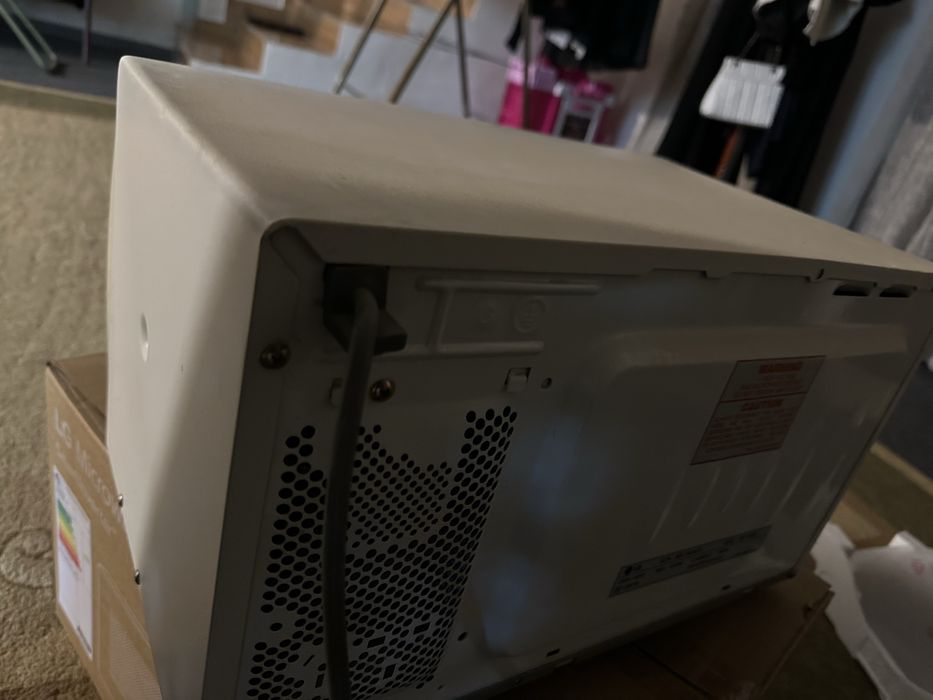 Микровалновая печь Lg