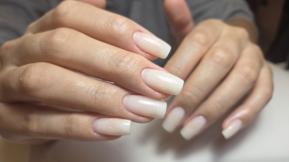 Наращивание ногтей