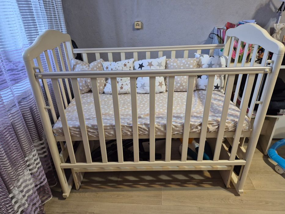 Продам кроватку детскую