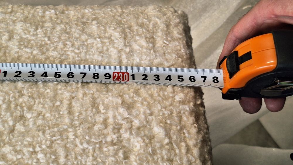 Чисто Нов Луксозен Триместен диван - високо качество