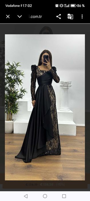 Vând rochie neagra