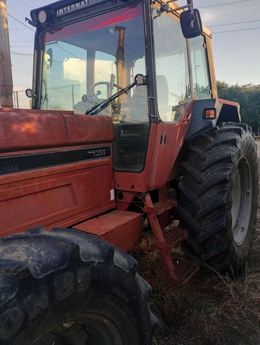 Tractor Case International 1255