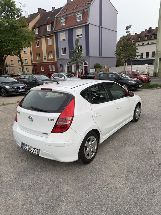 HYUNDAI i30 2010 — imagine 4