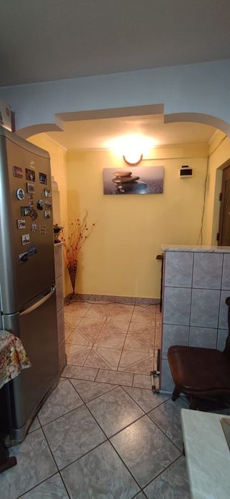 Vând apartament 4 camere, Slatina, Olt
