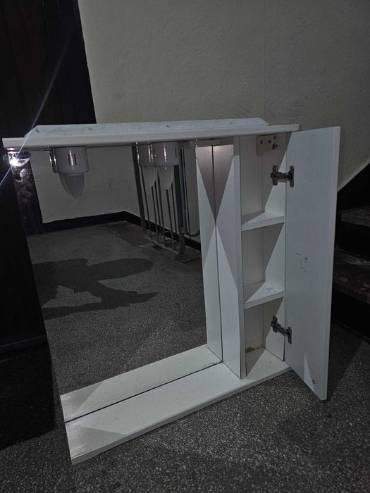 Cuier hol cu rafturi pentru rafturi incaltaminte