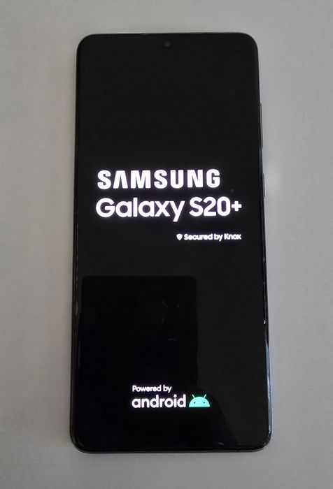 Продавам Samsung S20 plus 128GB в много добро състояние с два калъфа
