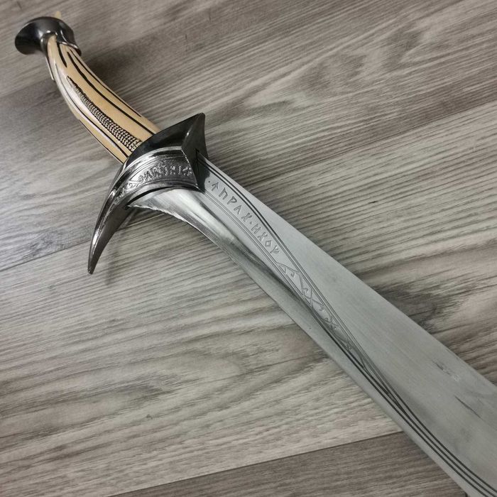 Меч Hobbit Торин Дъбощит Оркрист Thorin Oakenshield ORCRIST SWORD LOTR