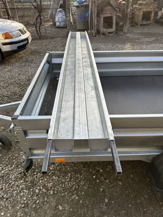 Matrite/ forme metalice/ stalpi beton/ spalieri vie/ cofraje