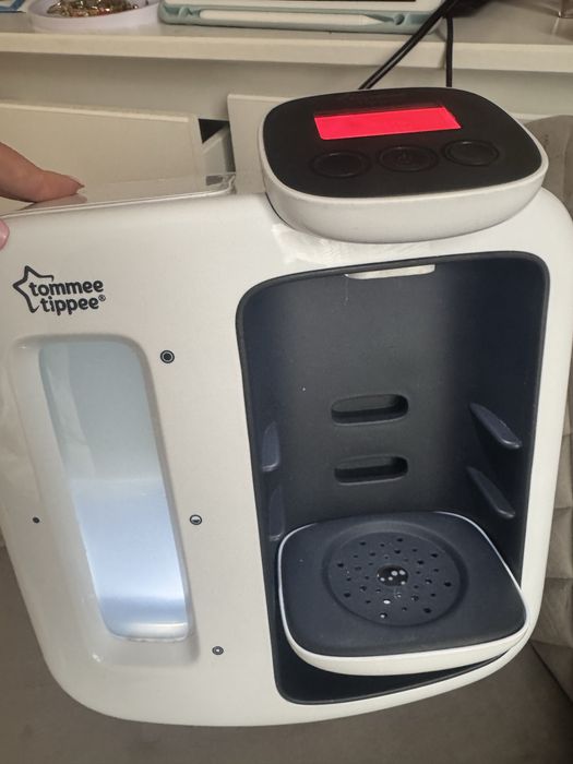 Машина за приготвяне на мляко Tomme tippee