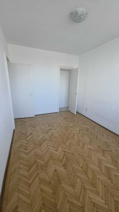 EXCLUS AGENȚII IMOBILIARE  3 Camere, 69 mp Ion Mihalache  Metrou 1 Mai   Fără Comision