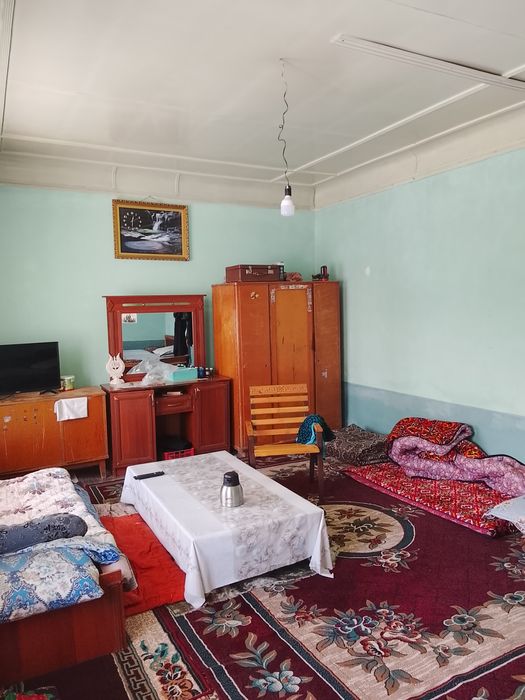 1.5 sotix 3 xonali uy sotiladi