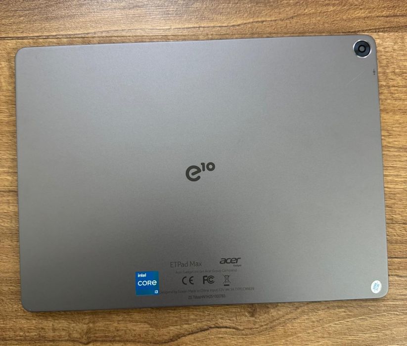 Ультрабук планшет Acer e10 ETPad Max