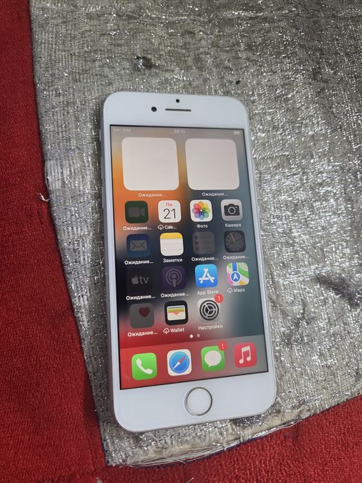 Iphone 8.   64gb