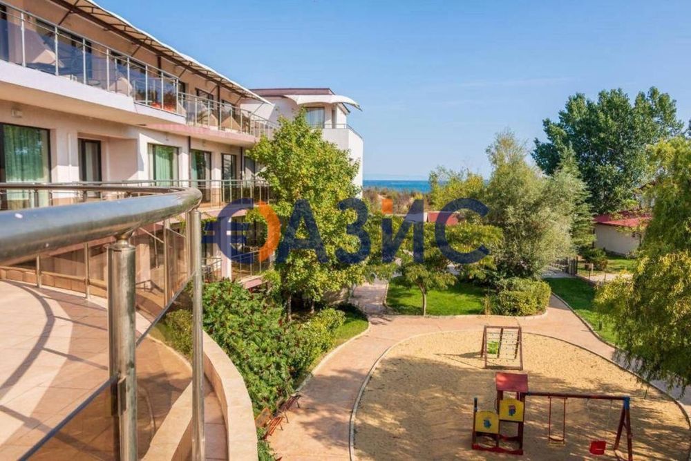 Апартамент с 2 спални на първа линия море," Созопол Стайл Клуб",