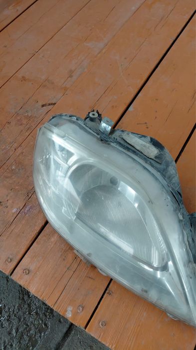 Фары фар от ларгуса