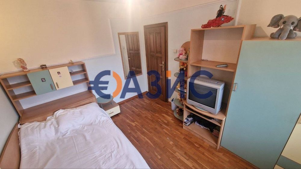 Тристаен апартамент с камина, Несебър, България, 120 кв. м. + гараж