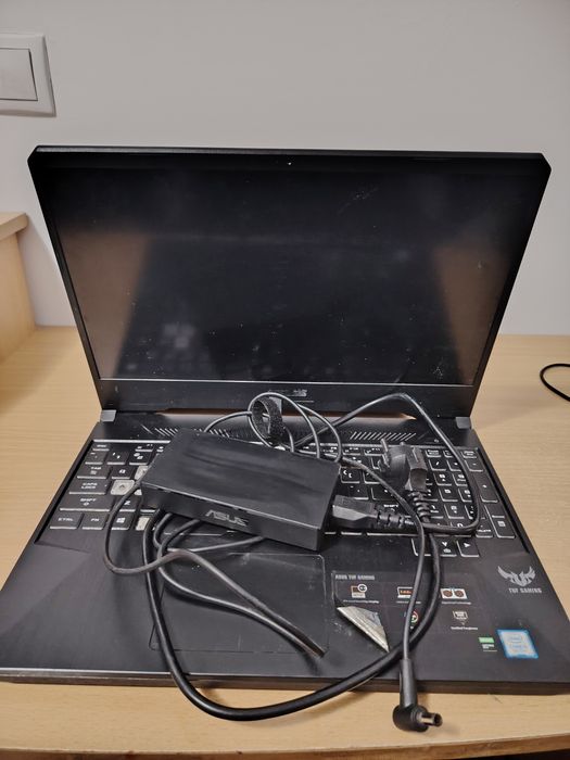 Laptop Asus  FX505GT