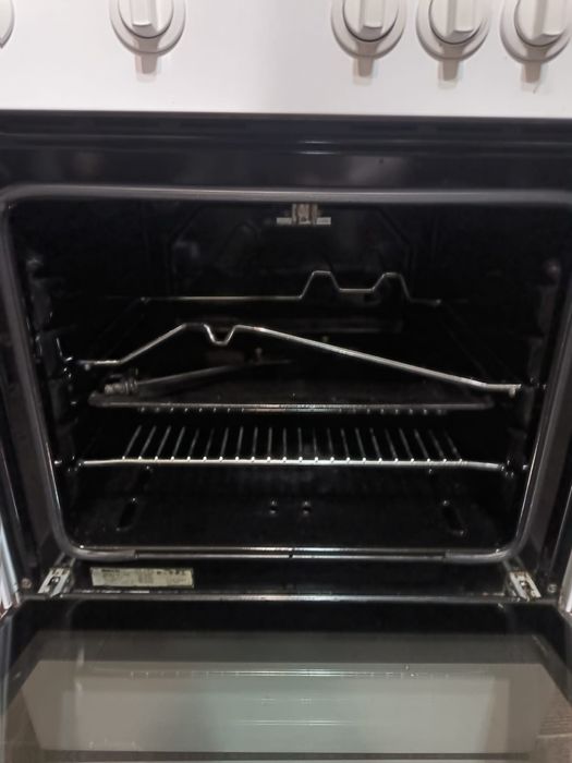 Продаю газ плиту Beko