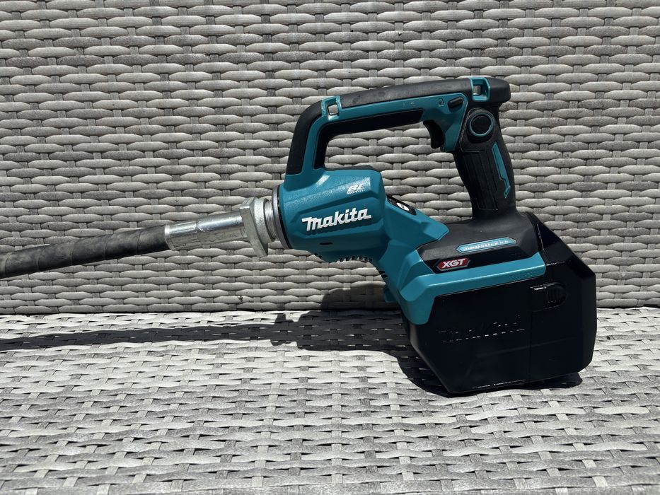 Vibrator beton makita VR004G 2025
