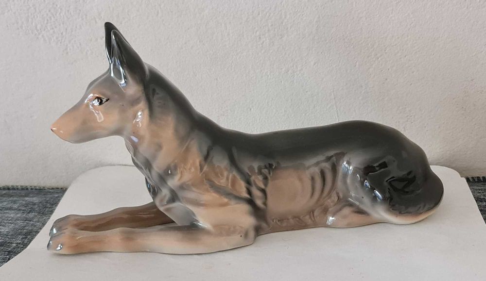 Голямо куче немски порцелан с маркировка