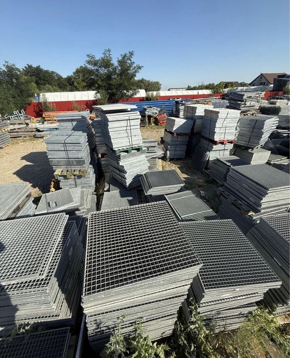 Trepte și gratare zincate