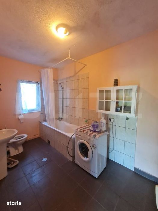 Casa individuala, 170 mp, 2400 mp de teren, zona Micesti