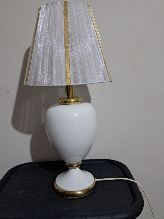 Винтидж настолни лампи