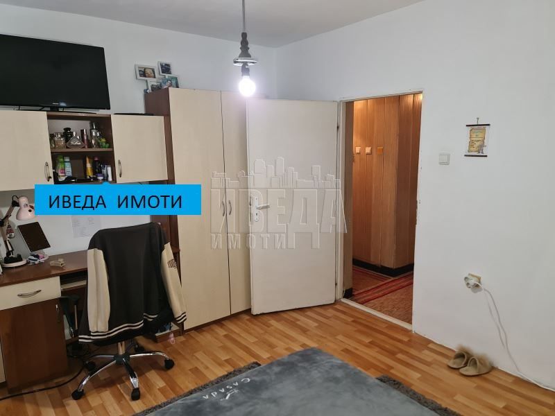 Продава се Тристаен апартамент в Варна, Младост 2 - 72 кв.м за 1737 €/кв.м - Снимка #1