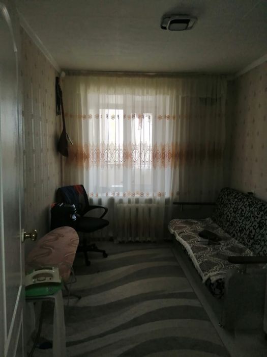 Продам 4 комнатный квартиру
