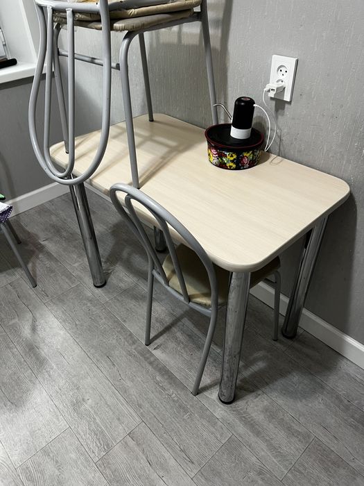 Продам стулья