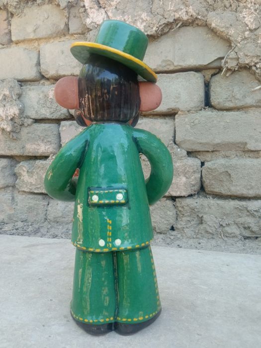 Срочно продам статуэтку