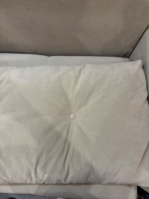 Продам диван с подушками