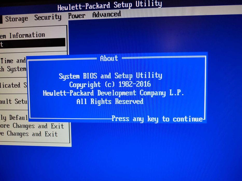 стационарен компютър HP Z200 Workstation