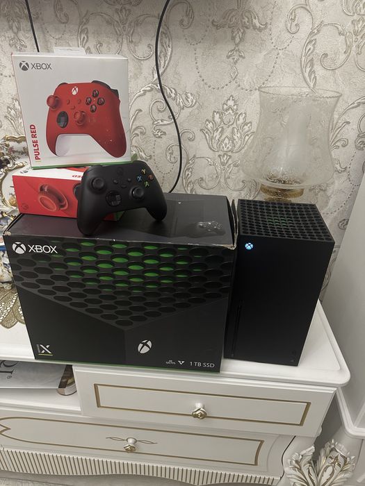 Xbox Series X | 1TB | +3 геймпада