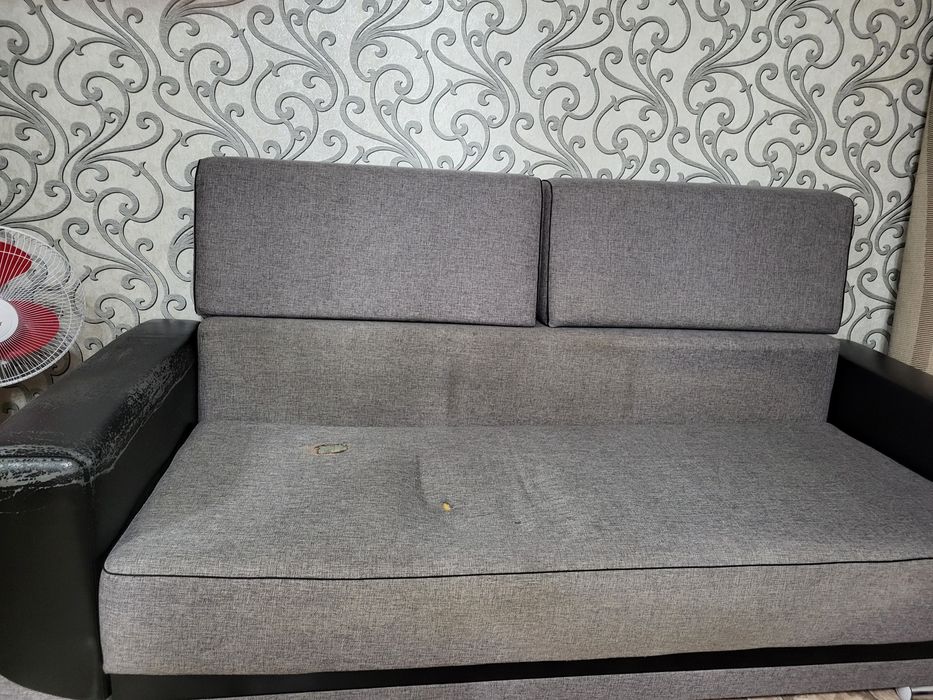 Продам выдвижной диван