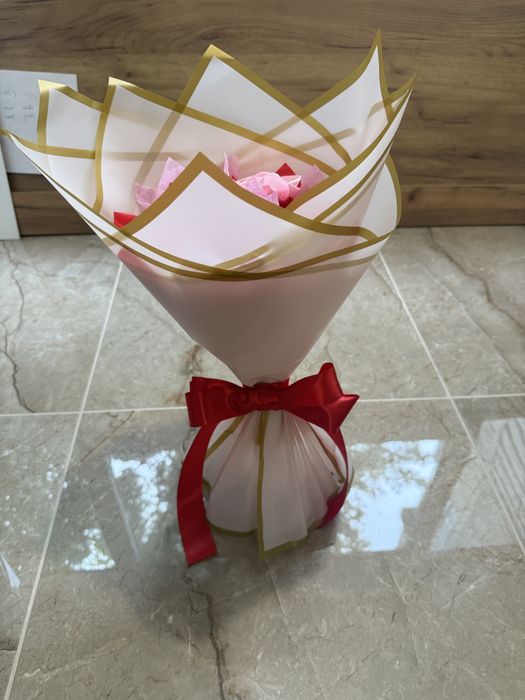 Евтини сатенени букети